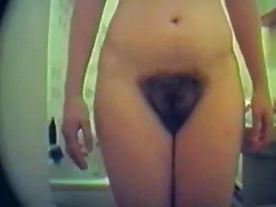 Charmante blondine met grote tieten gratis sex films kijken zuigt dildo
