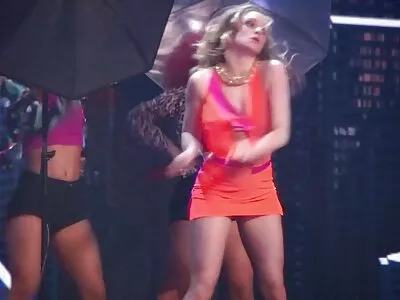 Sexy blondine berijdt een gratis sex films kijken zwarte lul