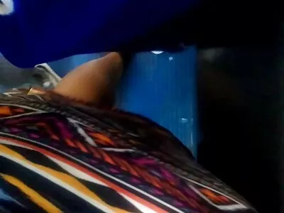 Mijn nieuwe zwarte vriendin pornofilm kijken zuigt