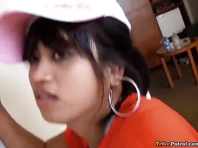 Dus mooie brunette vrouw maakt deze dingen zondagochtend gratis porno film kijken met wellustige echtgenoot