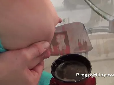 Vriendin heeft plezier met een gratis seksfilm seksspeeltje